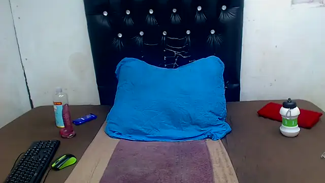 MatureMilfxxx live sex cam