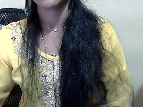 Khushi_v's cam snapshot