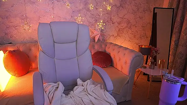 CurlyCandyXX live sex cam