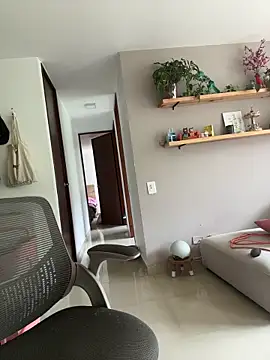 SugarTroubl33 live sex cam