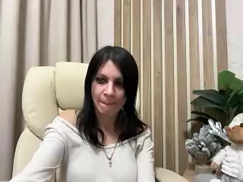 InjaAtHome live sex cam