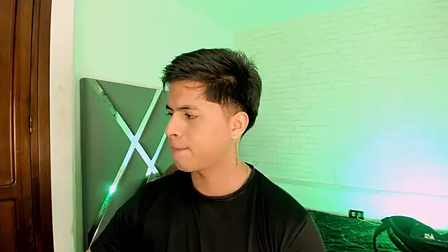 Niicky1_ live sex cam