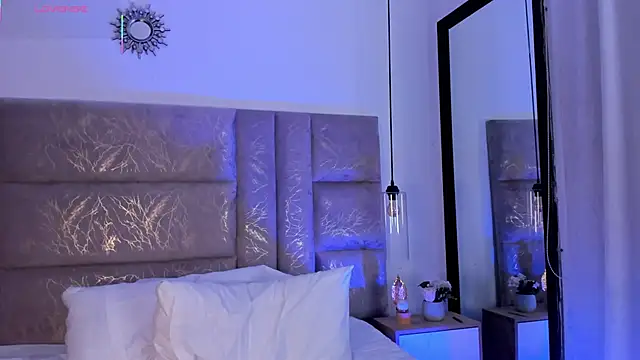 CeliWoods live sex cam