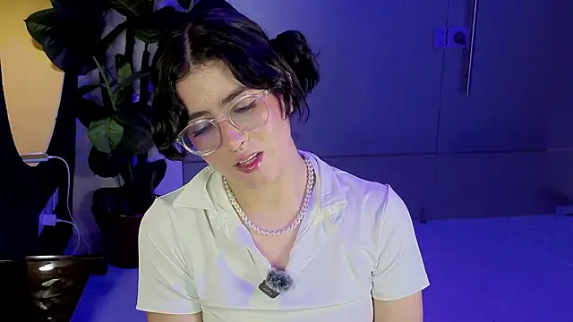 LiLLiAnderson's cam snapshot