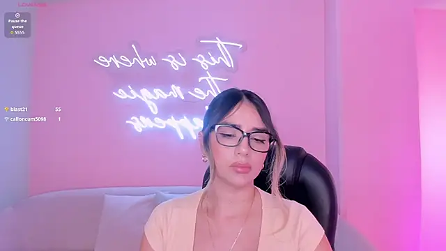 ChloePreston_'s cam snapshot