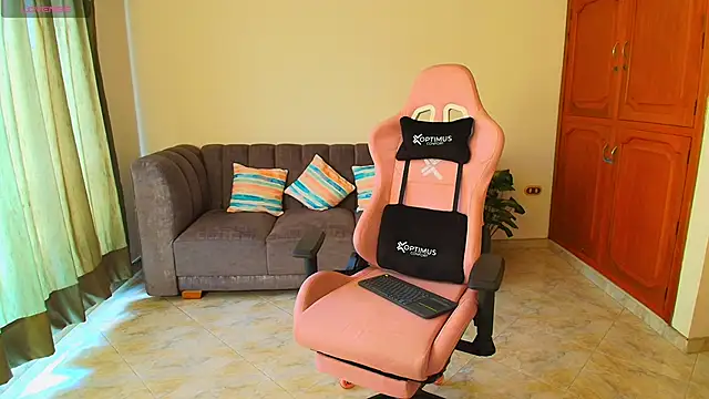 lili_jade222's cam snapshot