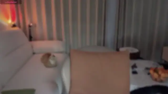 LILIya_11's cam snapshot