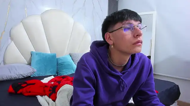 Alexander_Collinss live sex cam