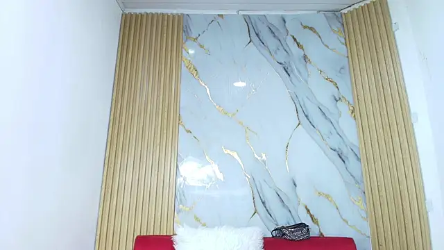 Luluu_08 live sex cam