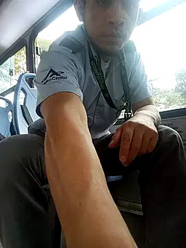 Gloryholeroom live sex cam