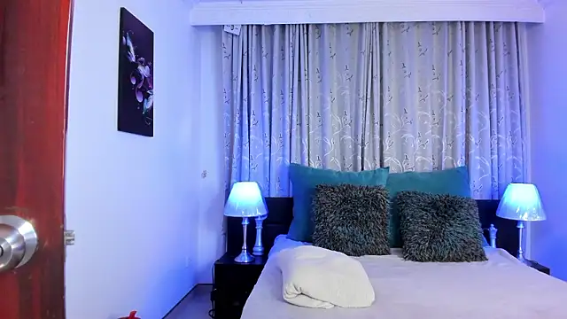 nahomy_lara's cam snapshot