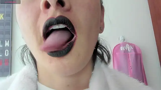 queen_fetish's cam snapshot