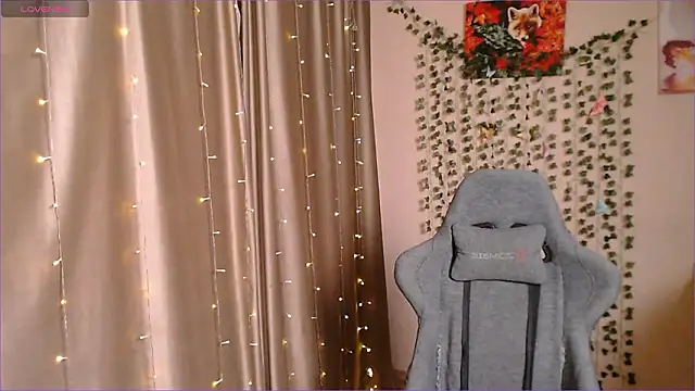 MargoFoxy's cam snapshot