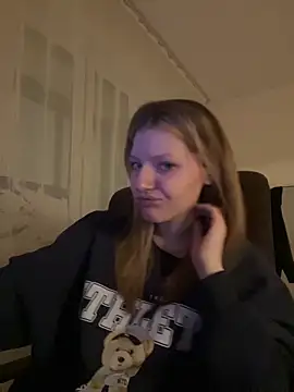 MaryHiggins's cam snapshot