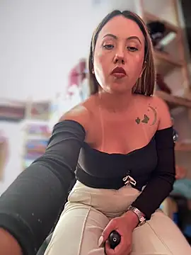 VIOLETA-25_'s cam snapshot