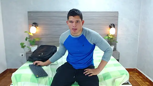 Loony_Zion live sex cam