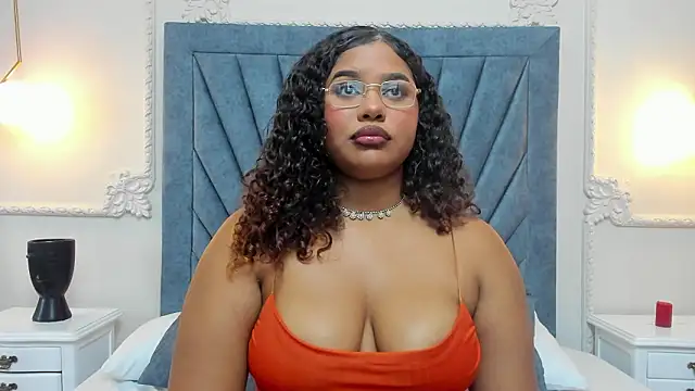 Helena-Snow's cam snapshot