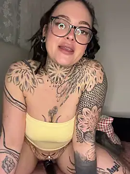 emmifly's cam snapshot