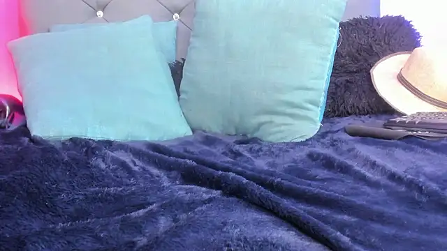 celesstte_00's cam snapshot