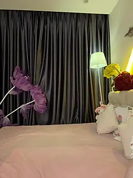 --102KymMiiss--'s cam snapshot