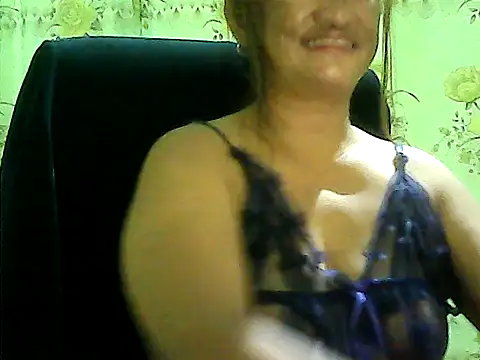 hott_scarlett's cam snapshot