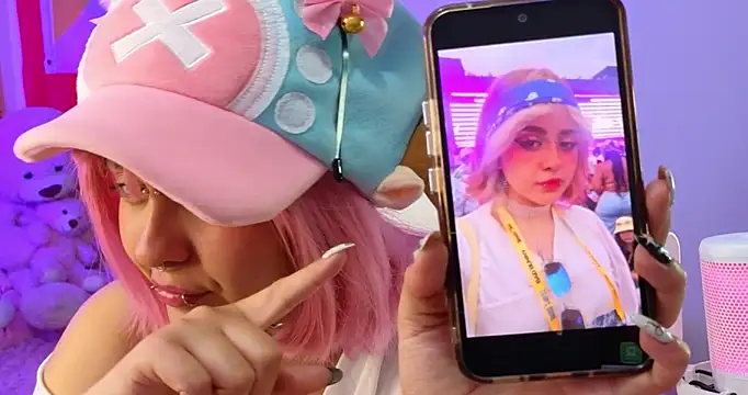 NekoWaifu's cam snapshot