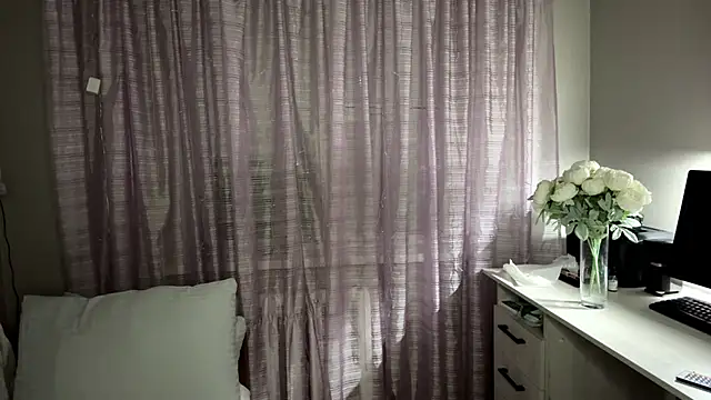 Freya_land's cam snapshot