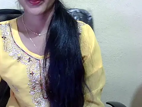 Khushi_v's cam snapshot