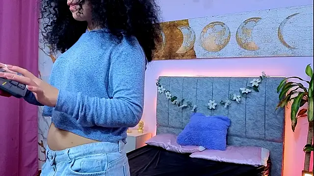 Zoe-yanin's cam snapshot