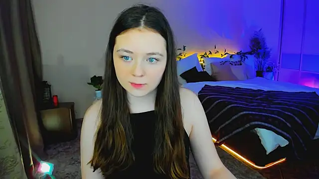 AlluringLookk's cam snapshot