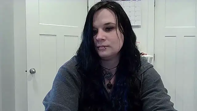 CherryWilde live sex cam