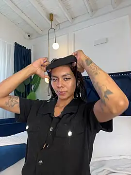 LuckyGoddessXXX's cam snapshot