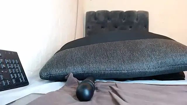 Beverlygurlx6's cam snapshot