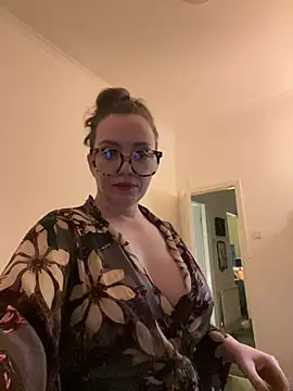 FemDom_RubyKnightXXO's cam snapshot