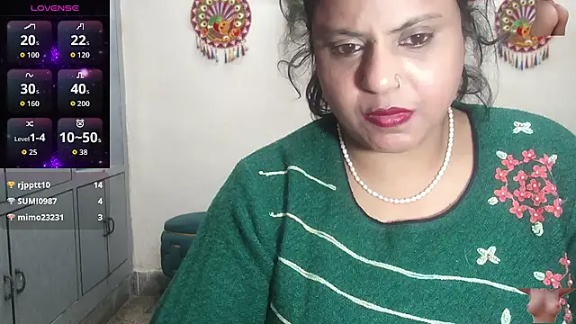 Sexy_komolika's cam snapshot