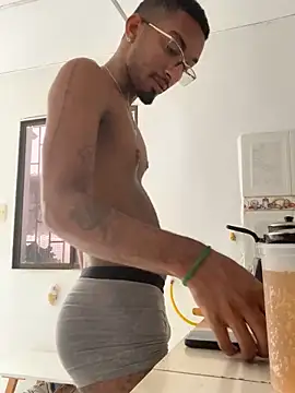 Darwin_mayo live sex cam