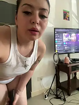 lolaaculaa live sex cam