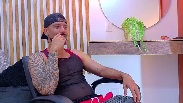 yorbymaxx live sex cam