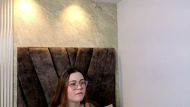 zoe_hugeboobs's cam snapshot