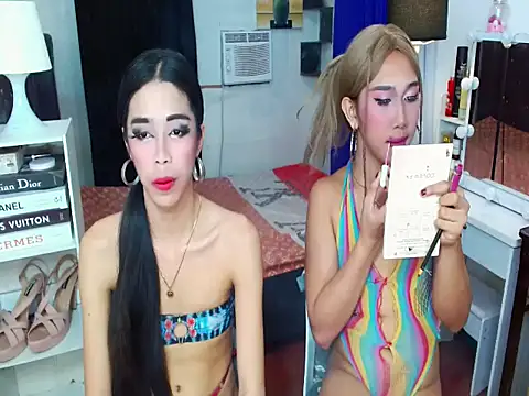 LovelyTs4U live sex cam