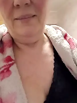 OliviaaSkyy live sex cam