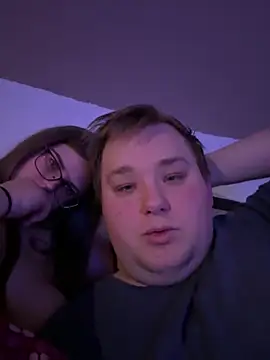 CurvyPaar2 live sex cam