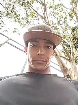 Demiansteven2 live sex cam