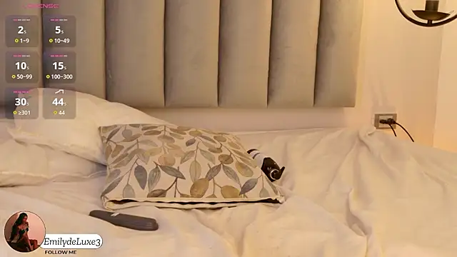 Emely_Deluxe live sex cam