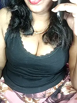 Maya-2010 live sex cam