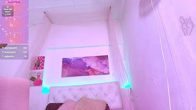 Gina_foxxx live sex cam