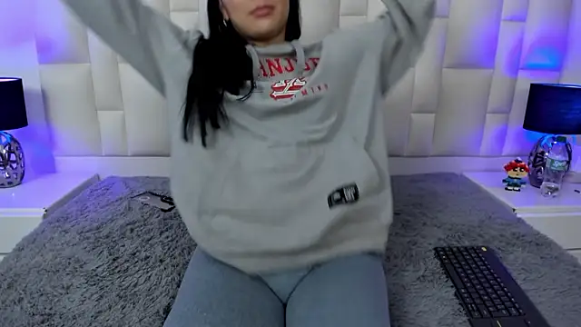 Ariana_rouse live sex cam