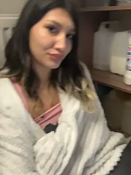 RussianGirls_'s cam snapshot