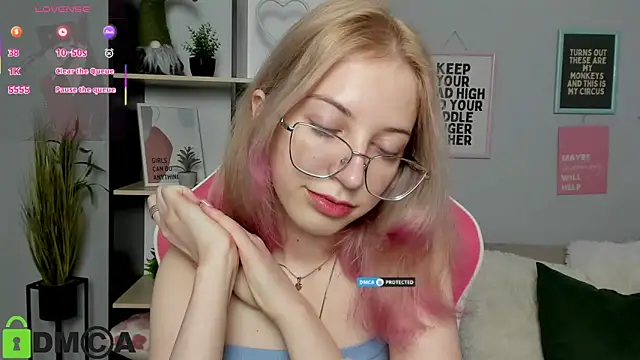 InfernoMia's cam snapshot