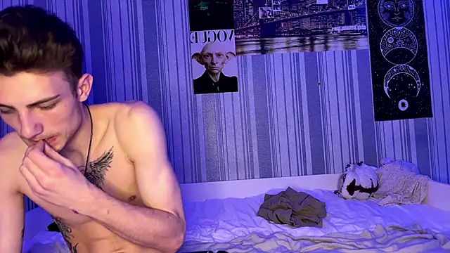 EmiliaCouple live sex cam